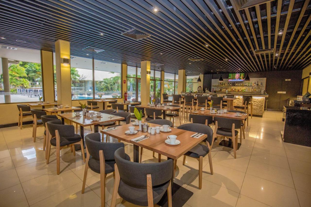 港威酒店 莫尔兹比港 外观 照片